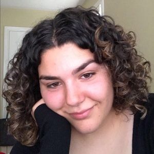 Meet your Posher, Marina